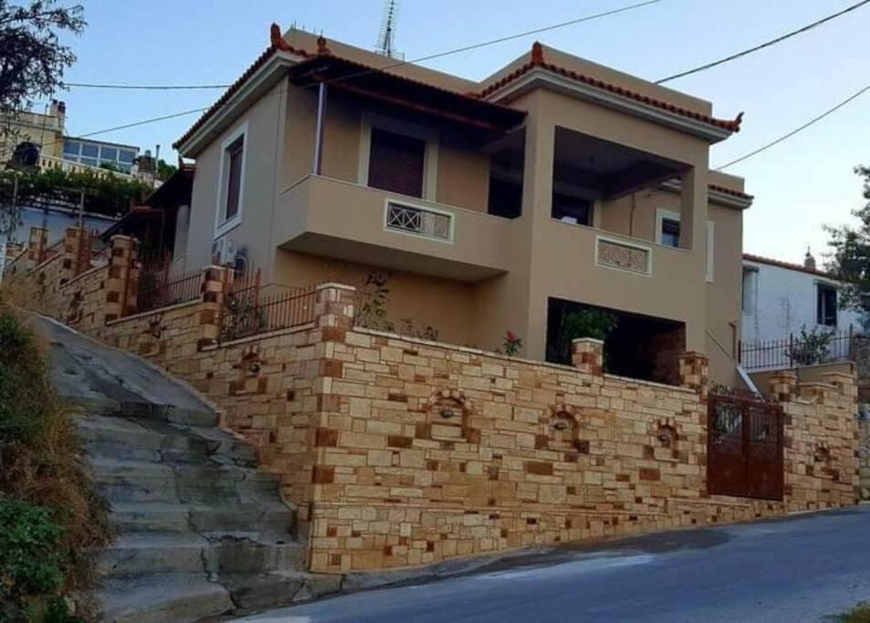 Gavrilis Apartments Nenita Bagian luar foto
